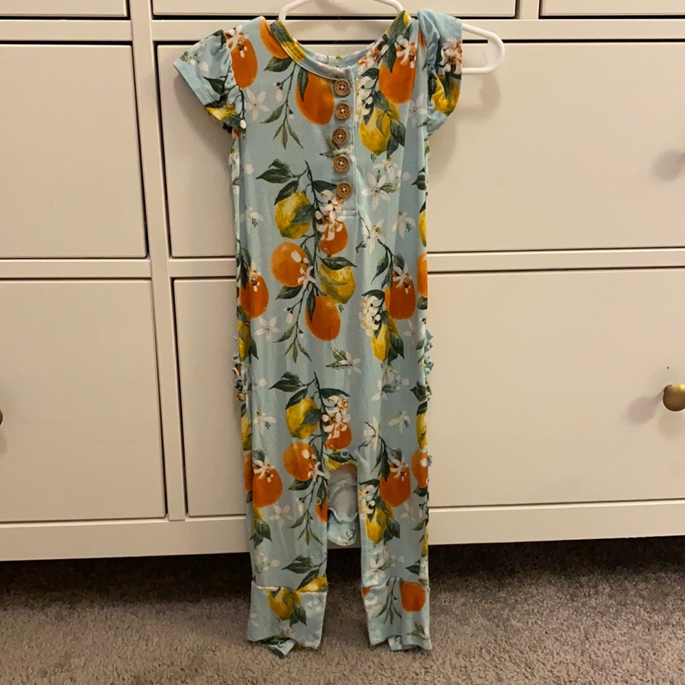 Posh Peanut romper size 18-24